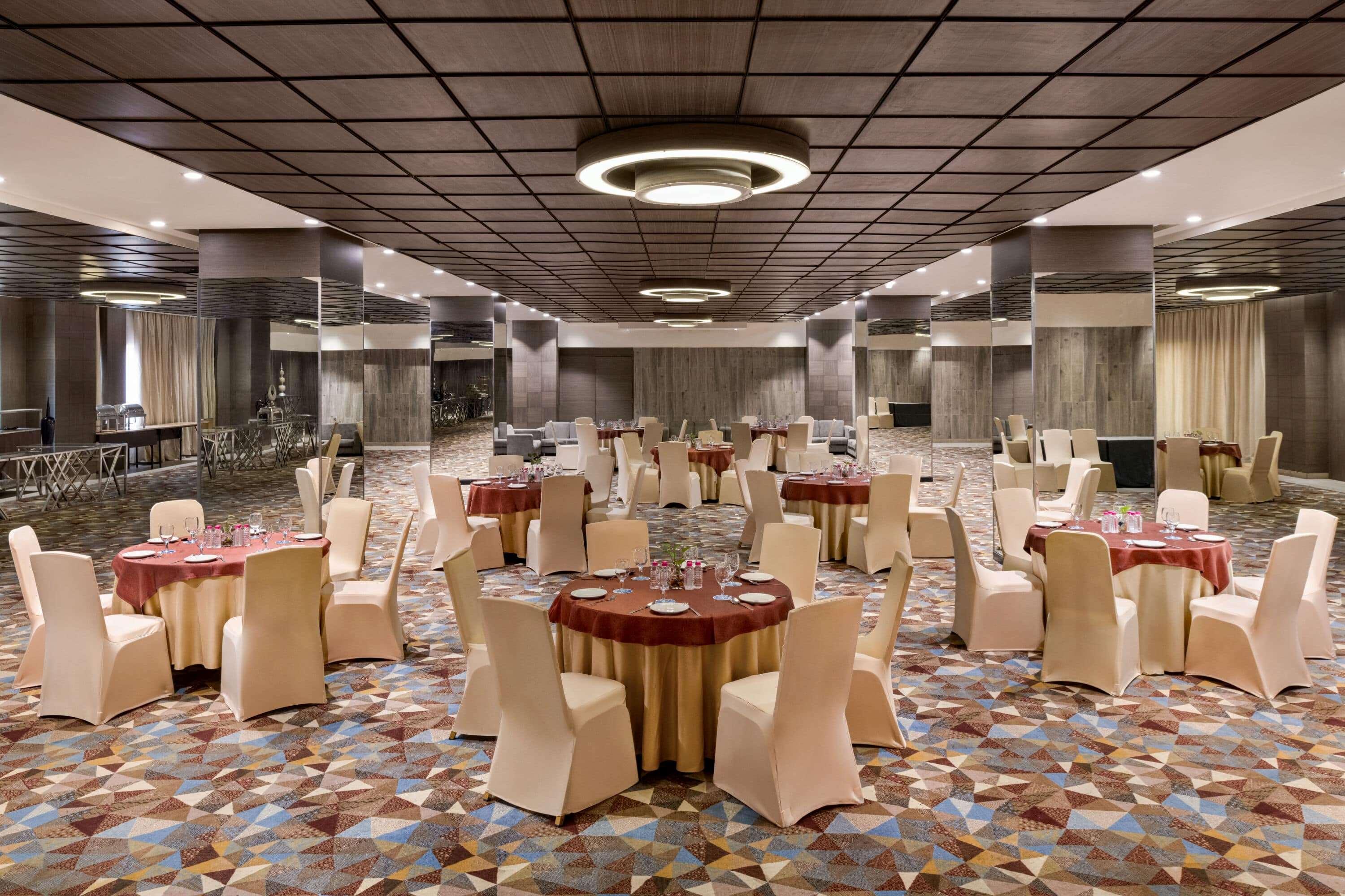 Wyndham Ahmedabad Shela Hotell Eksteriør bilde